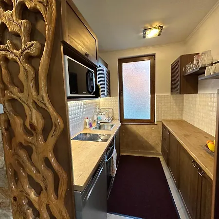 Hills - с храна Guest house