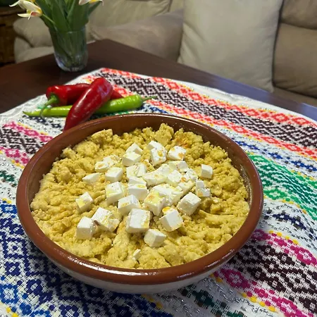 Hills - с храна Casa de hóspedes Orlino