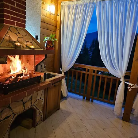 Hills - с храна Gasthof