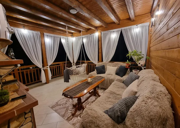 Къща за гости Hills - сърница