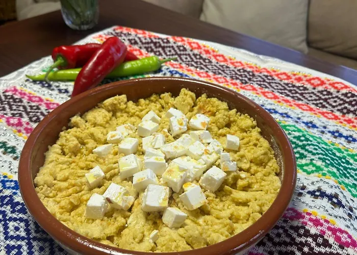 Hills - сърница Къща за гости Orlino