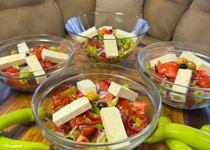 Hills - сърница Къща за гости